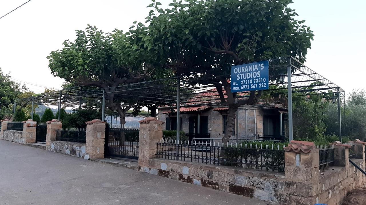 Ouranias Studios Kardhamili Exterior foto